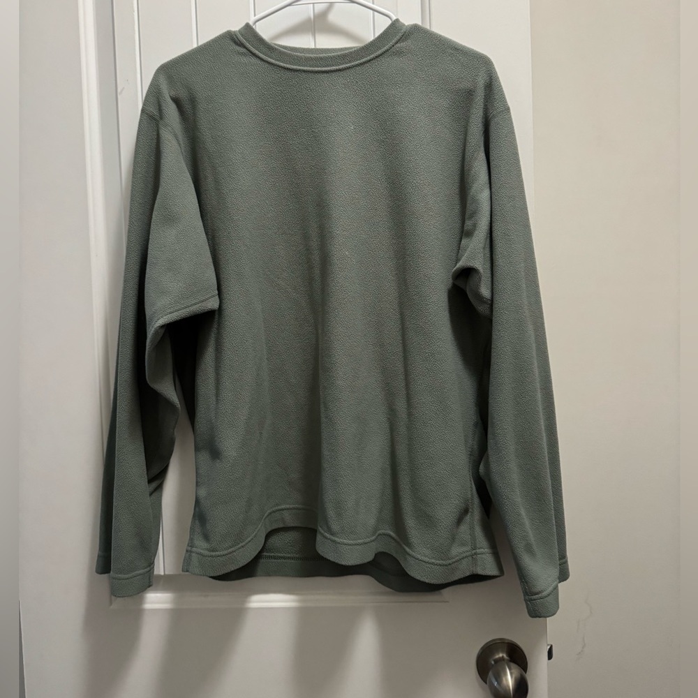 Patagonia women’s green sweatshirt size small